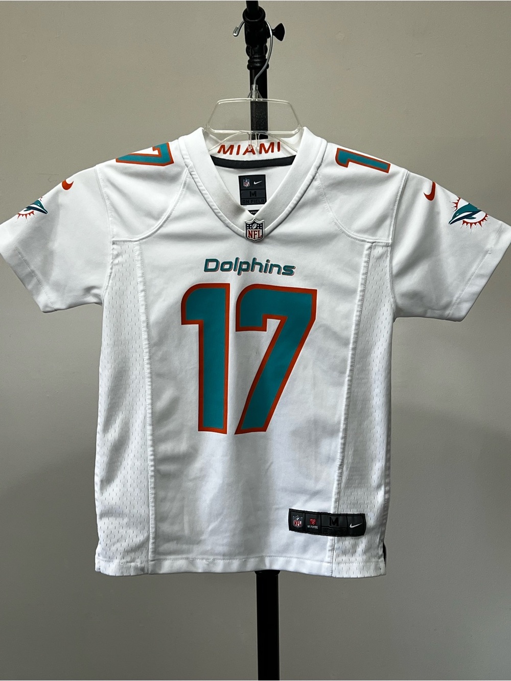 NFL Miami Dolphins White Teal Orange #17 Jersey Boys 11-12 años.
